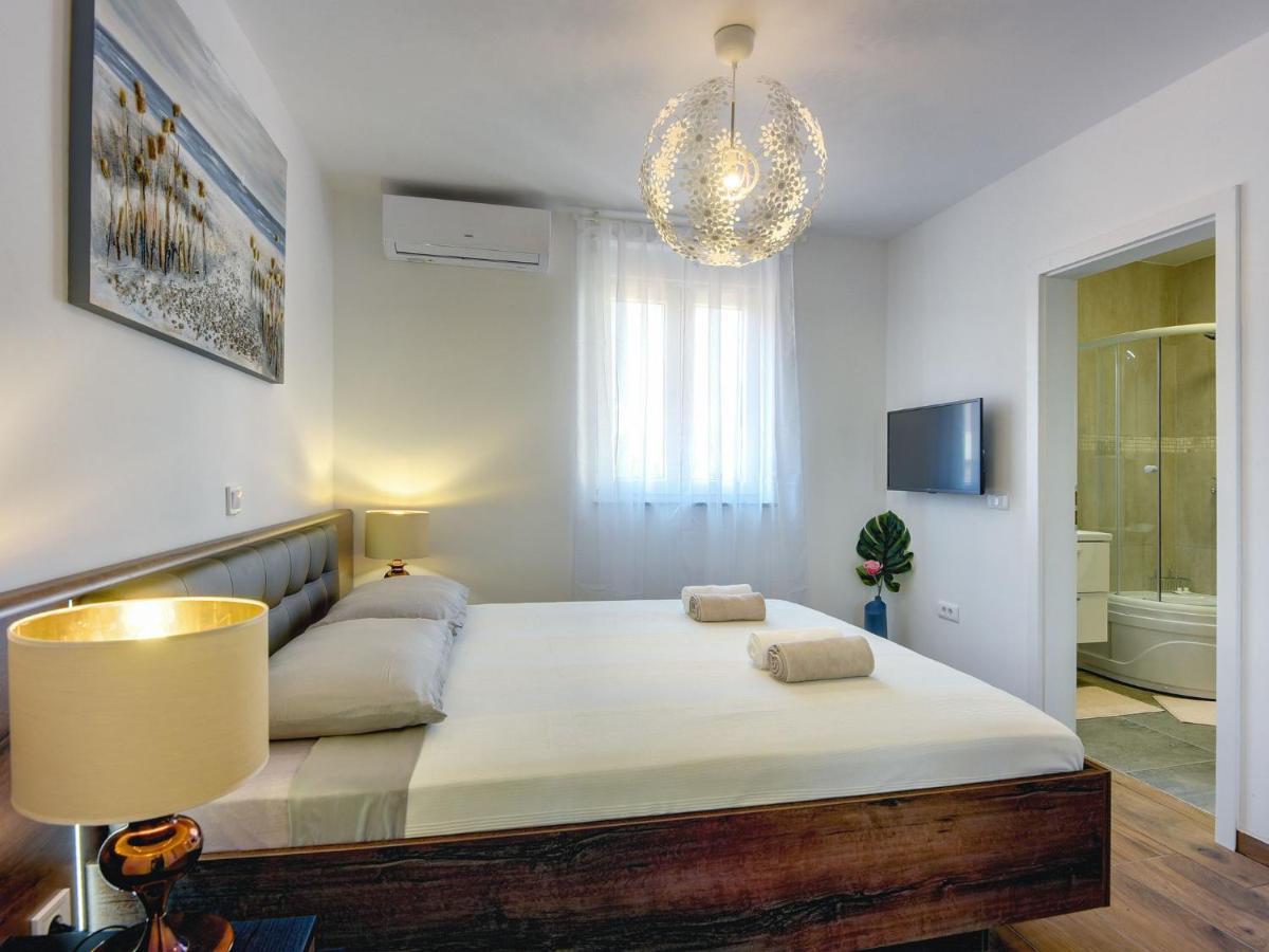 Villa Noemi By Interhome Liznjan Ngoại thất bức ảnh